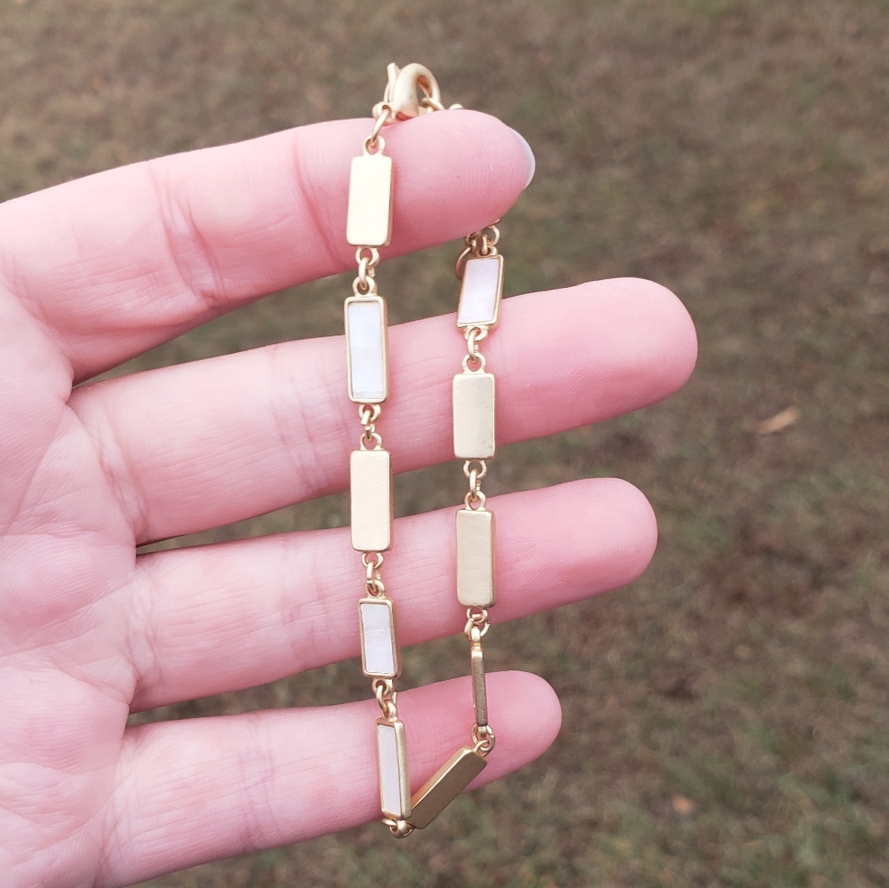 26. Mother Of Pearl Bracelet - Picture 3 of 3